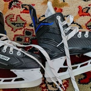 Youth Bauer Hockey Skates Y13